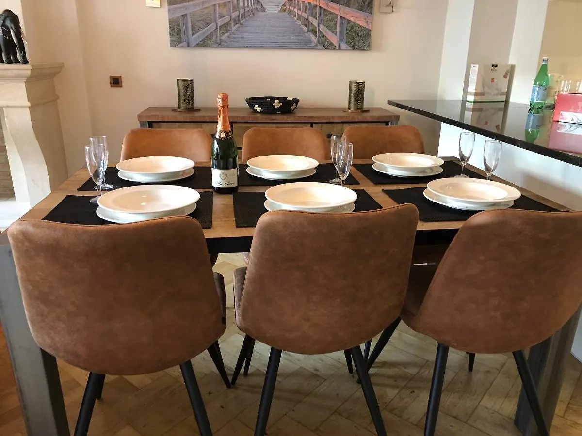 Centraal Gelegen Gezellig Verblijf Met Groot Terras Ostend Apartment