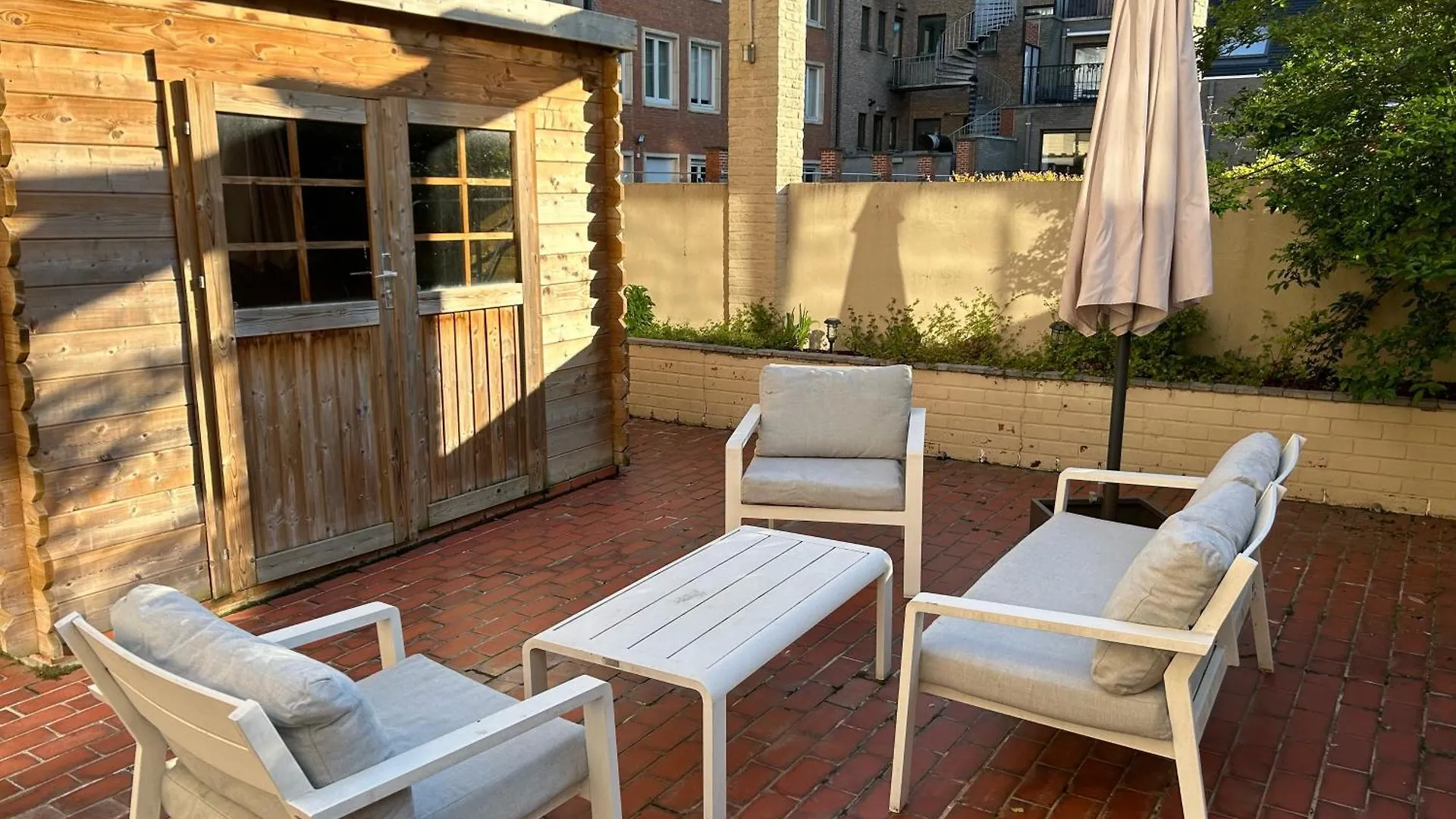Apartment Centraal Gelegen Gezellig Verblijf Met Groot Terras Ostend Belgium